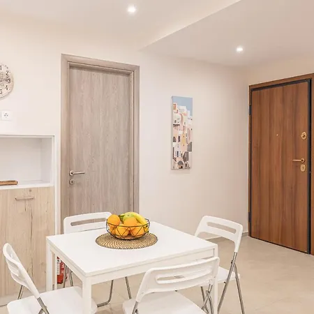 Amazing Near Metro Station! Apartment *